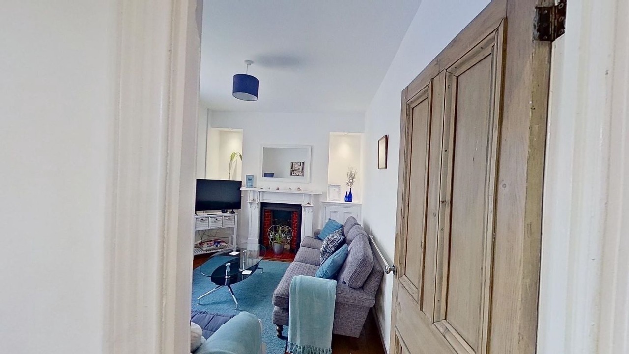 Photo of Livingroom in Llanelli