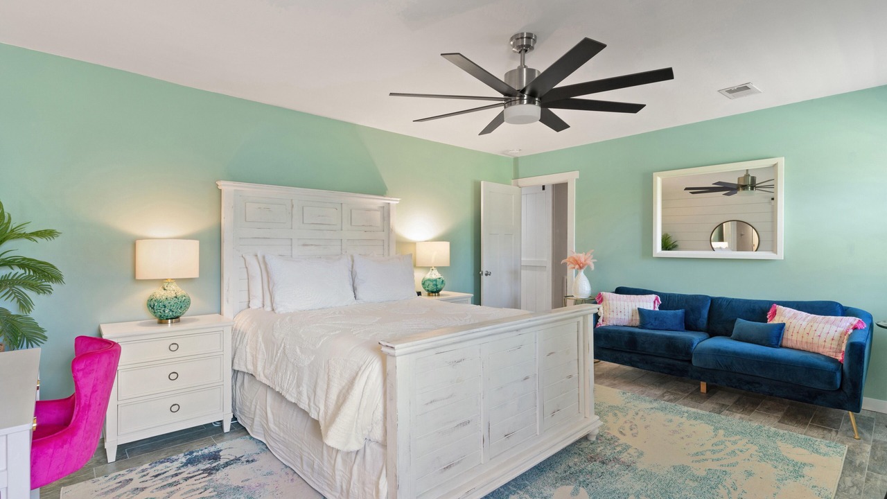 Photo of Others in Saint Simons Heights