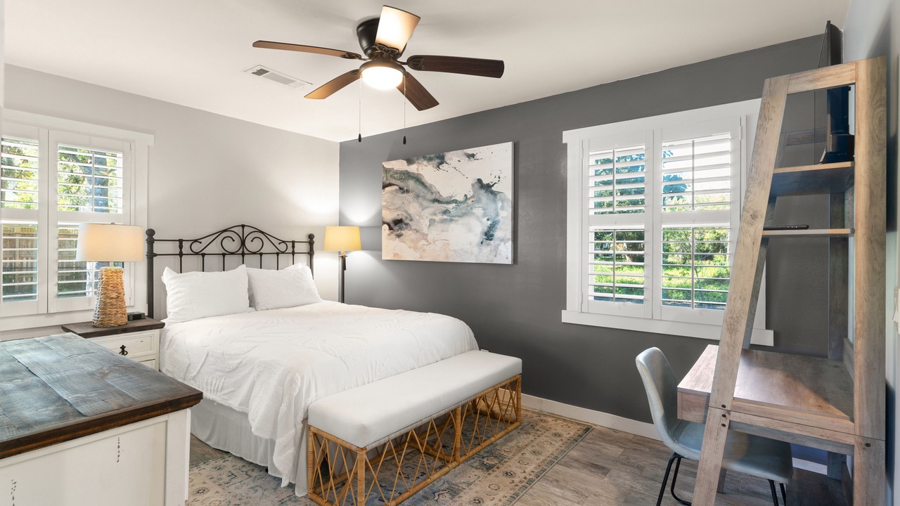 Photo of Others in Saint Simons Heights