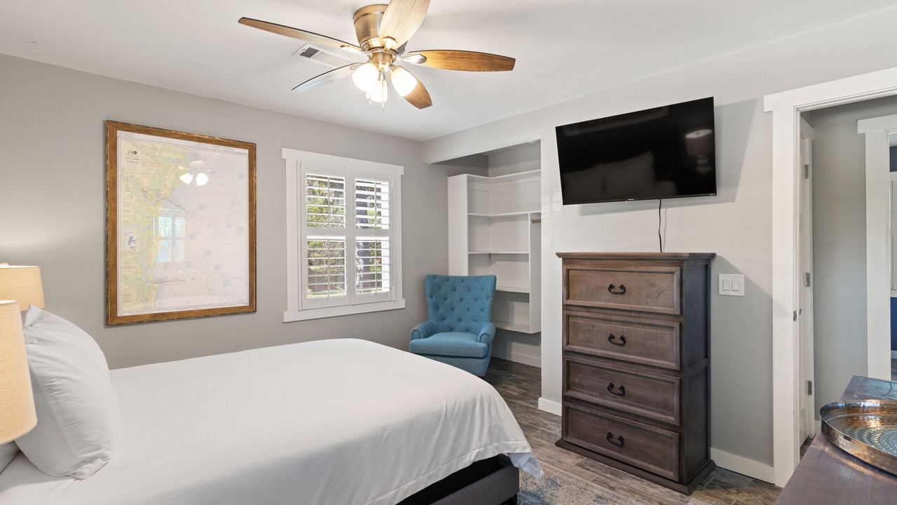 Photo of Others in Saint Simons Heights