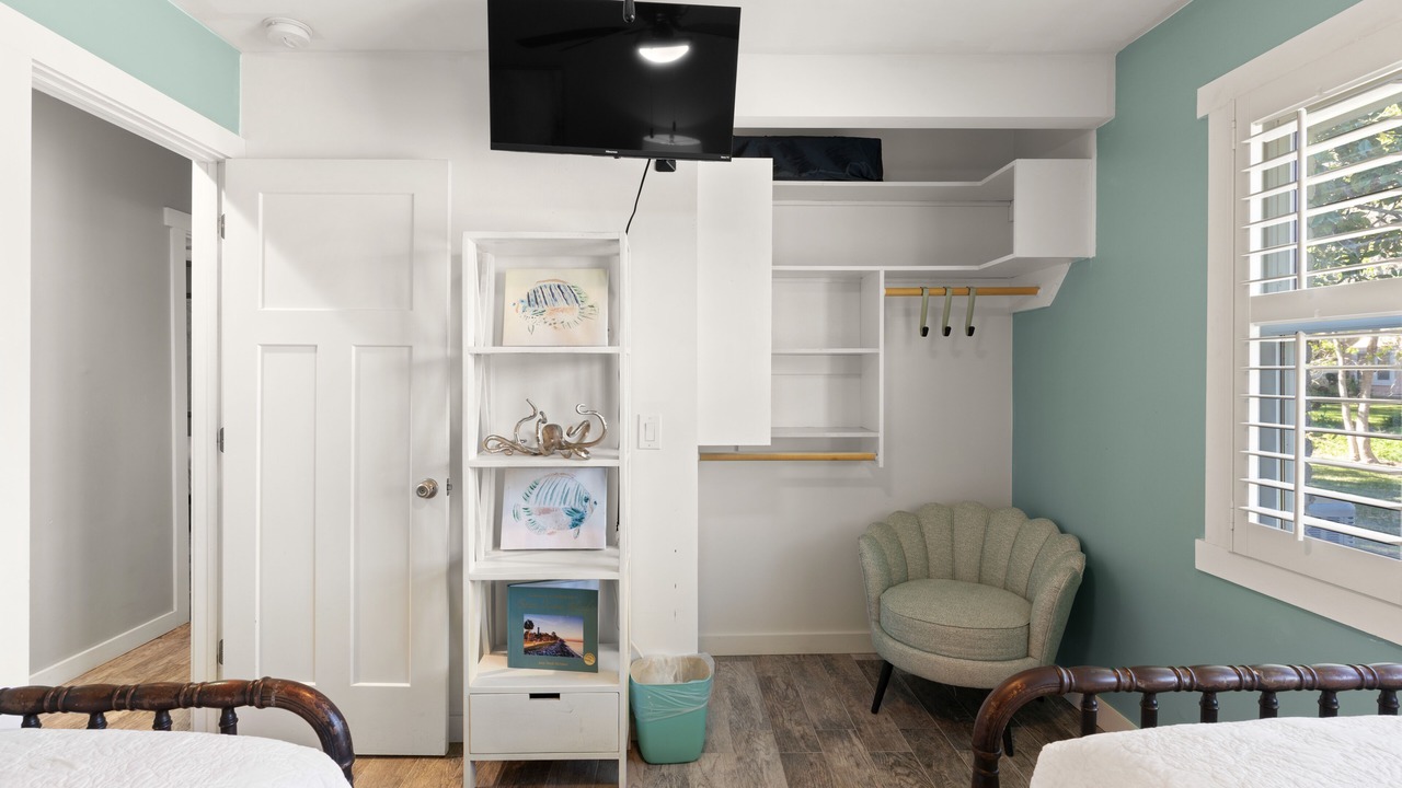 Photo of Others in Saint Simons Heights