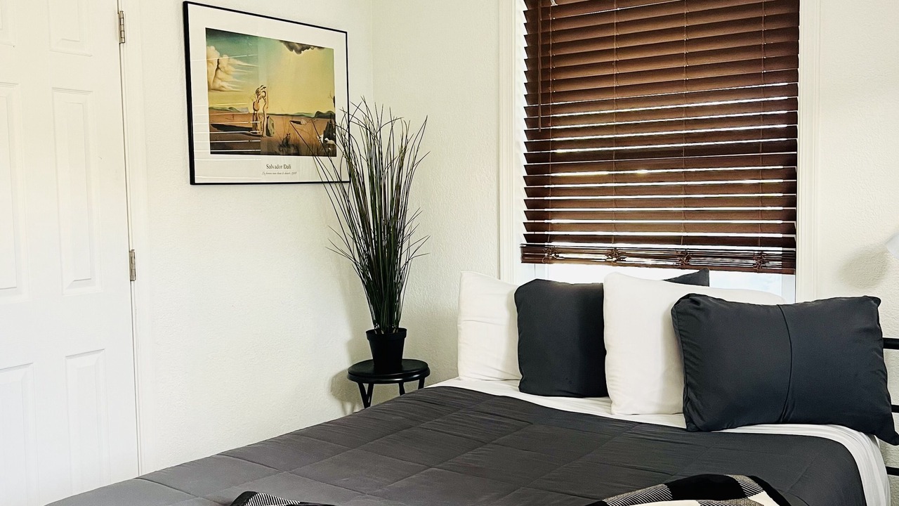 Photo of Bedroom in Northeast Virginia Beach
