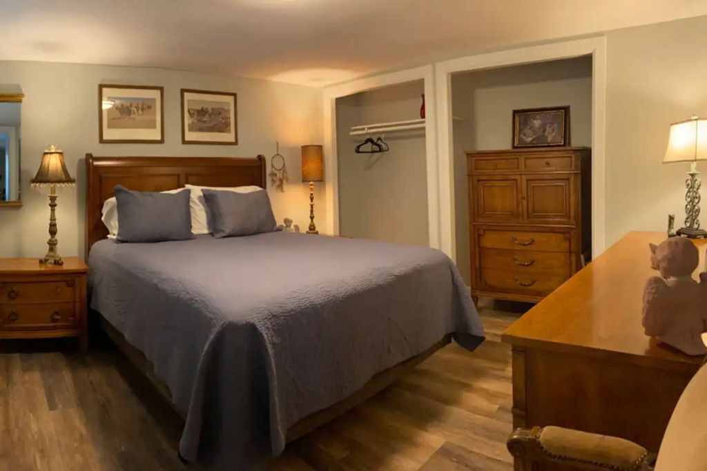 Photo of Bedroom in Richland Springs