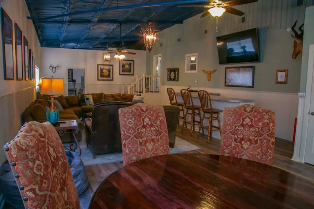 Photo of Livingroom in Richland Springs