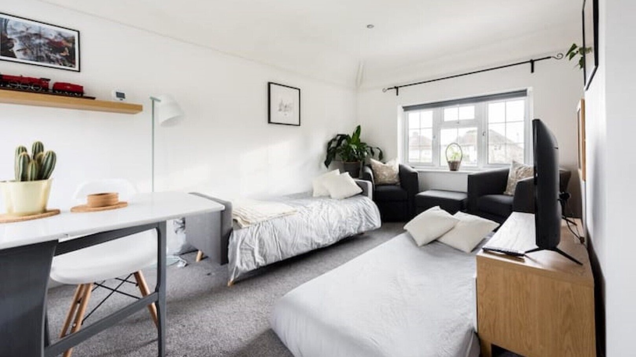 Photo of Bedroom in Garston