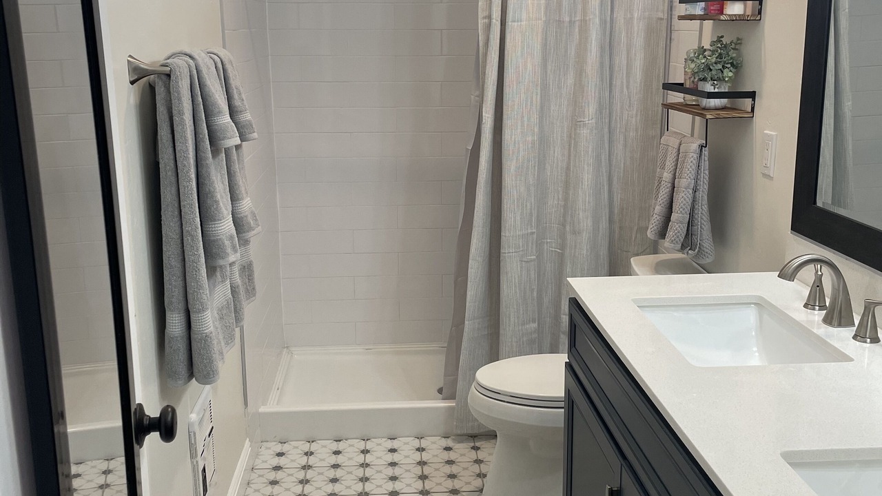 Photo of Bathroom in Moovalya Keys