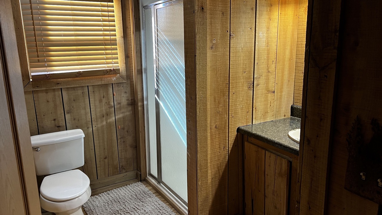Photo of Bathroom in Lawrenceburg