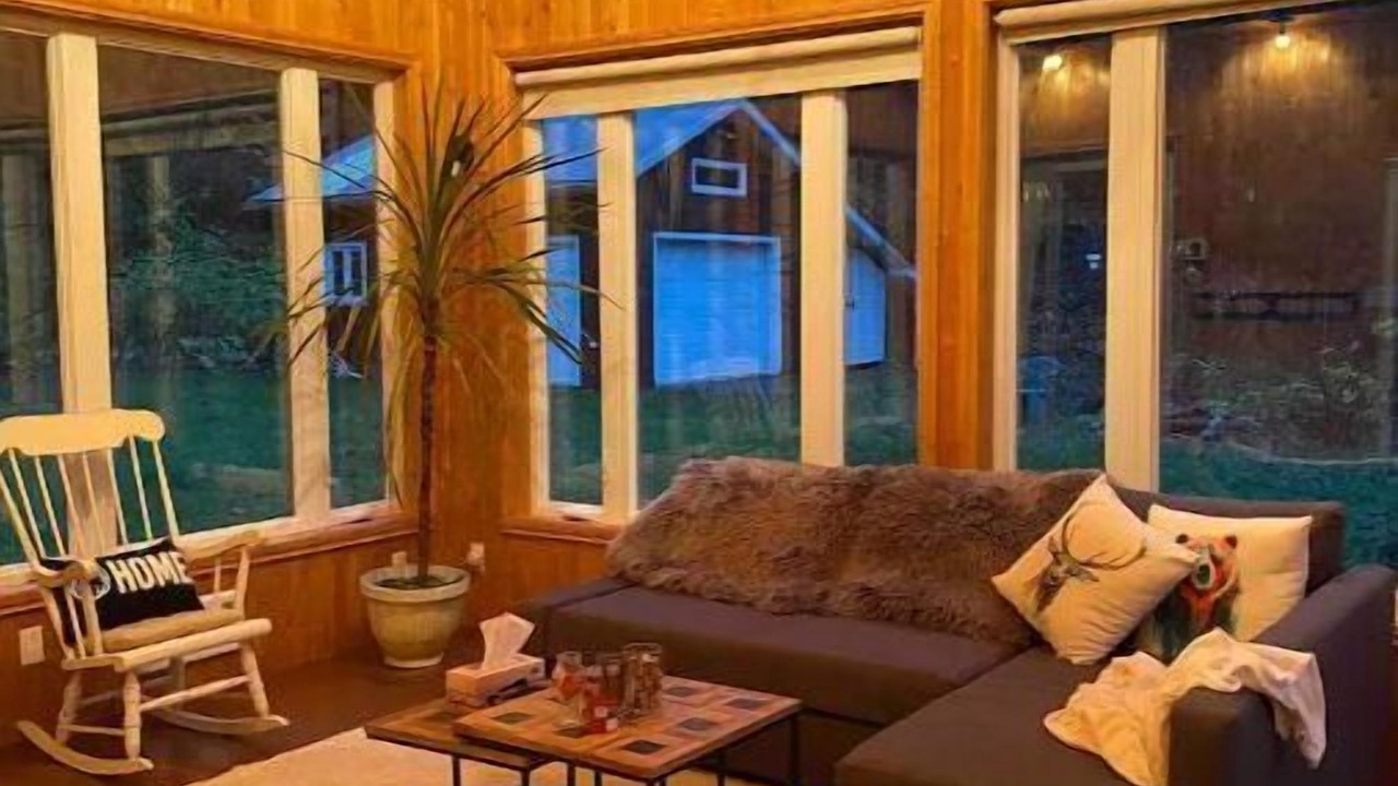 Photo of Livingroom in Amherst