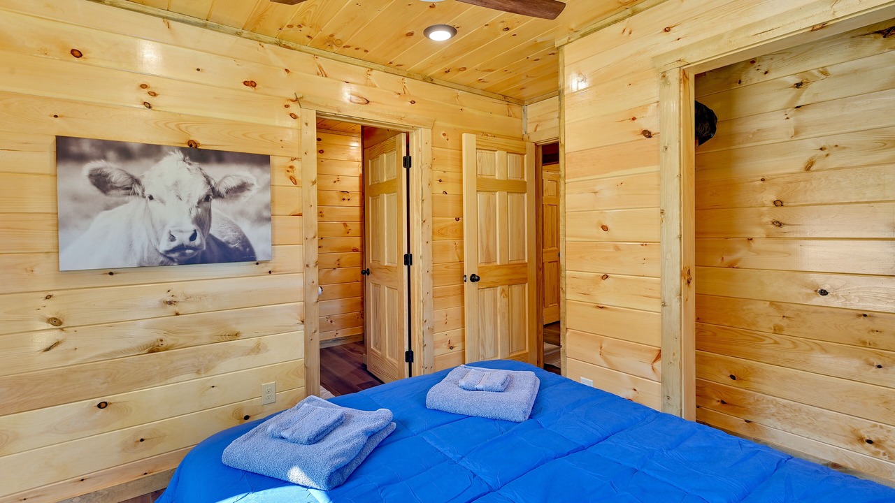Photo of Bedroom in Beattyville