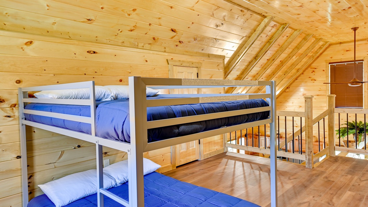 Photo of Bedroom in Beattyville