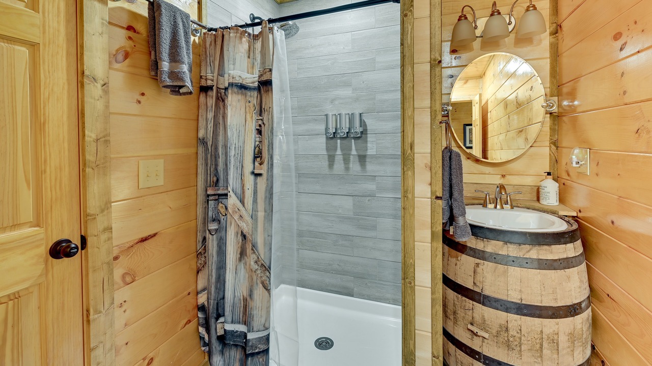 Photo of Bathroom in Beattyville