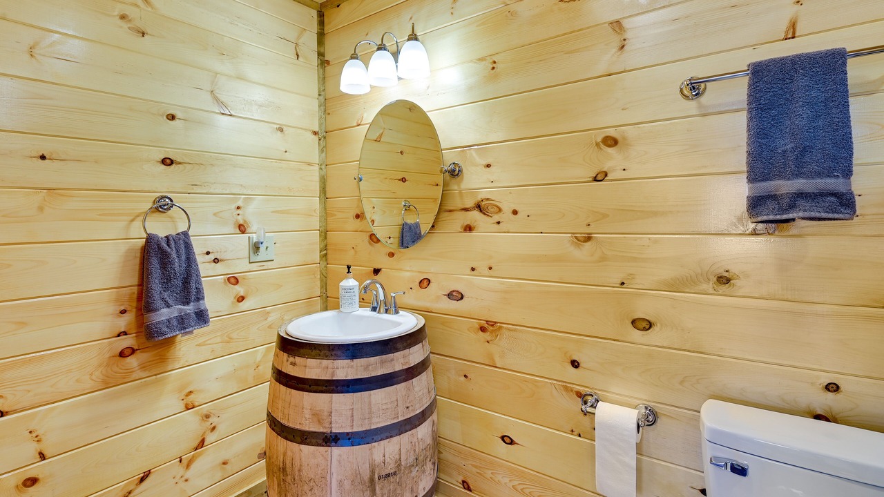 Photo of Bathroom in Beattyville