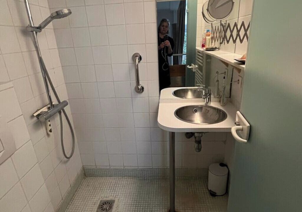 Photo of Bathroom in Arsenal