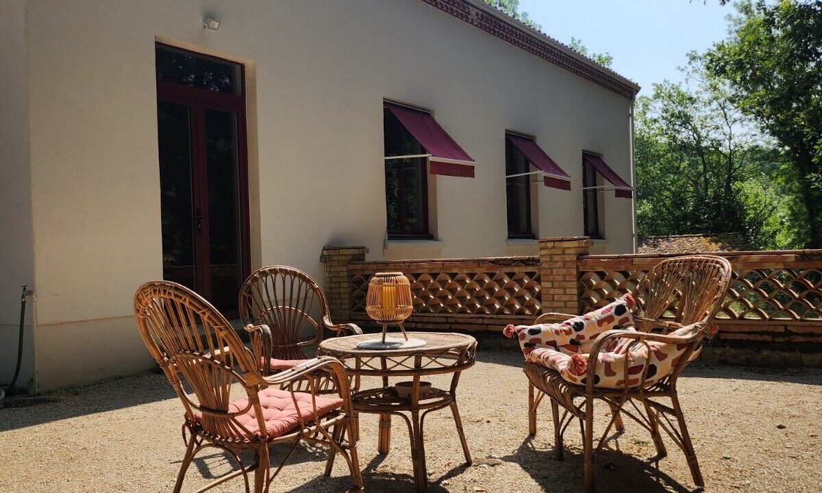Photo of Patio Balcony in Saint-Antonin Noble Val