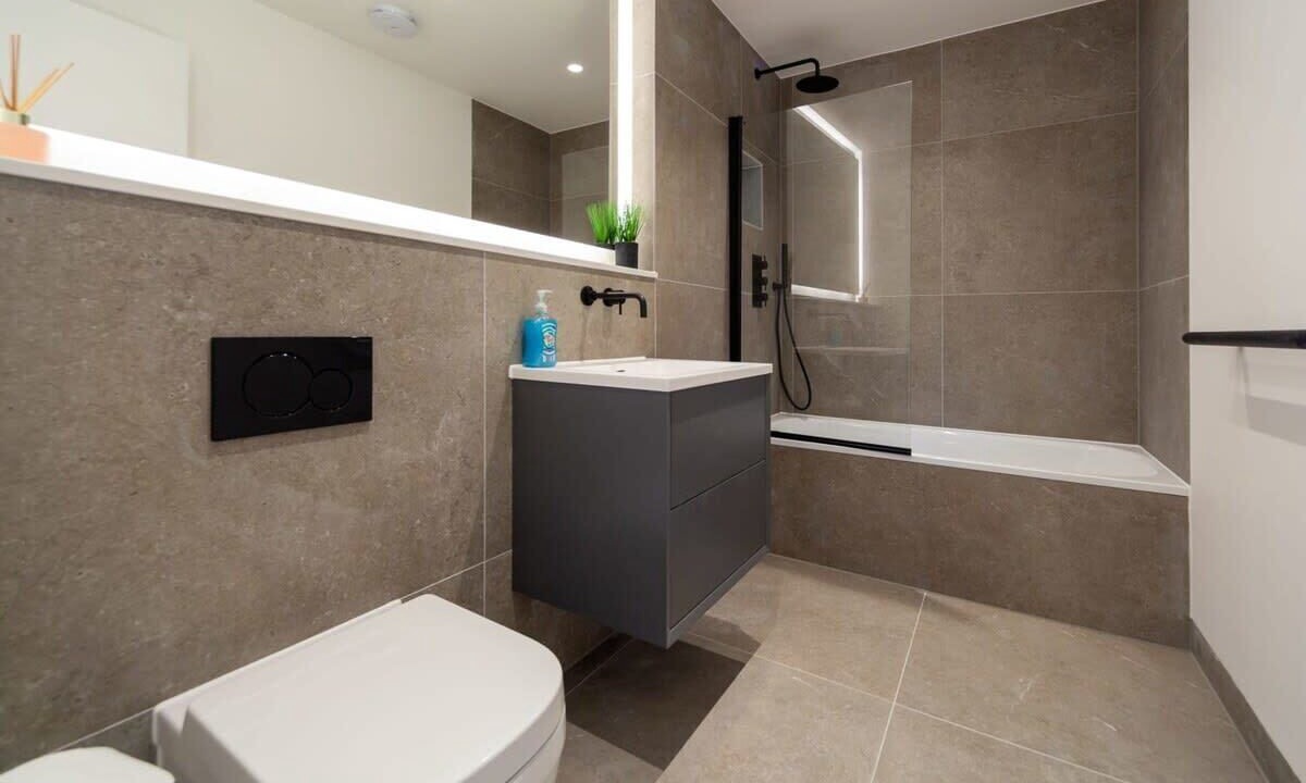 Photo of Bathroom in Wimbledon Park