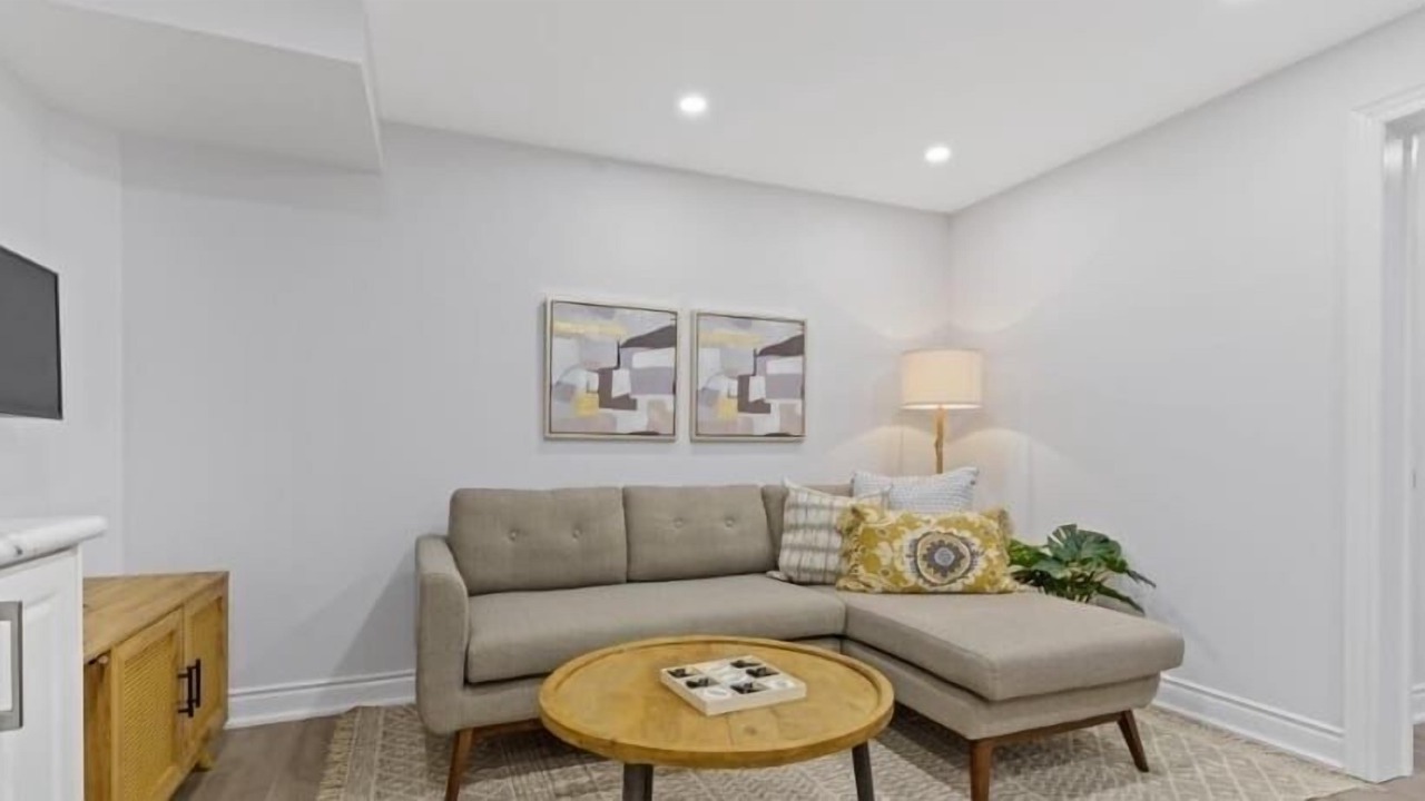 Photo of Livingroom in Ashburn