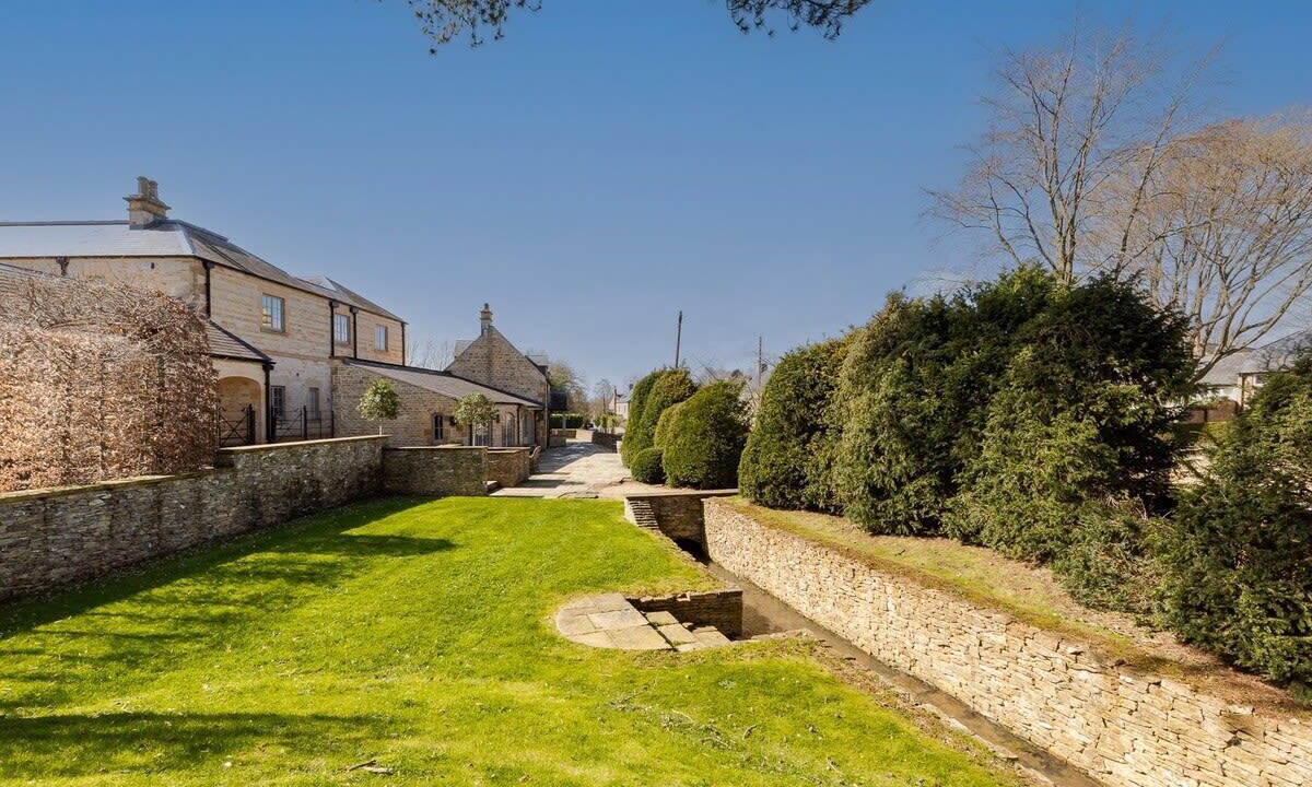 Photo of Outdoor in Moreton-in-Marsh