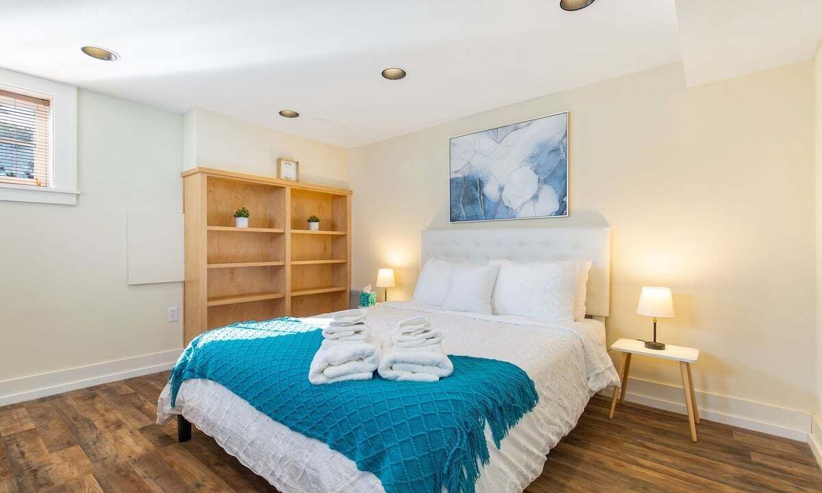 Photo of Bedroom in Broadway