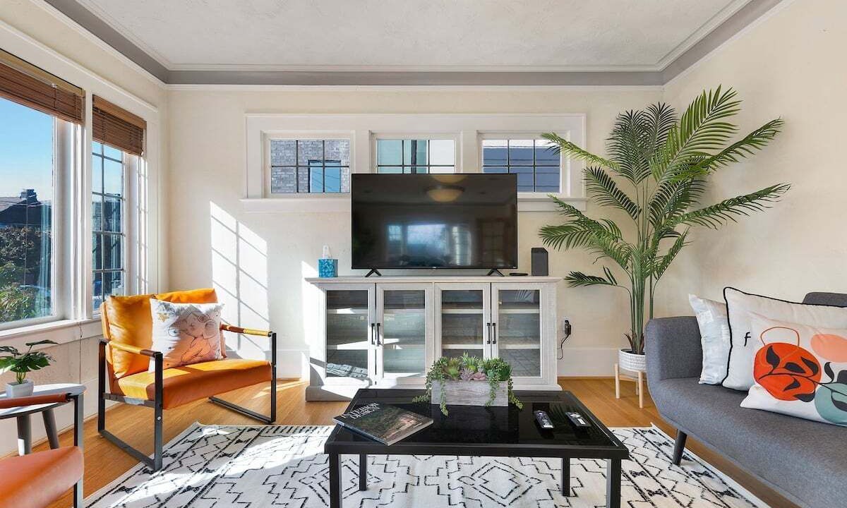 Photo of Livingroom in Broadway