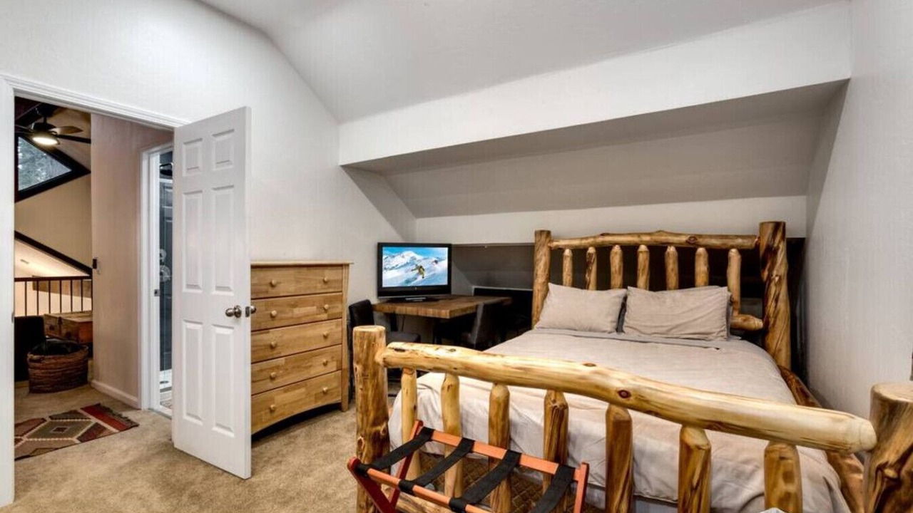 Photo of Bedroom in Ridgewood