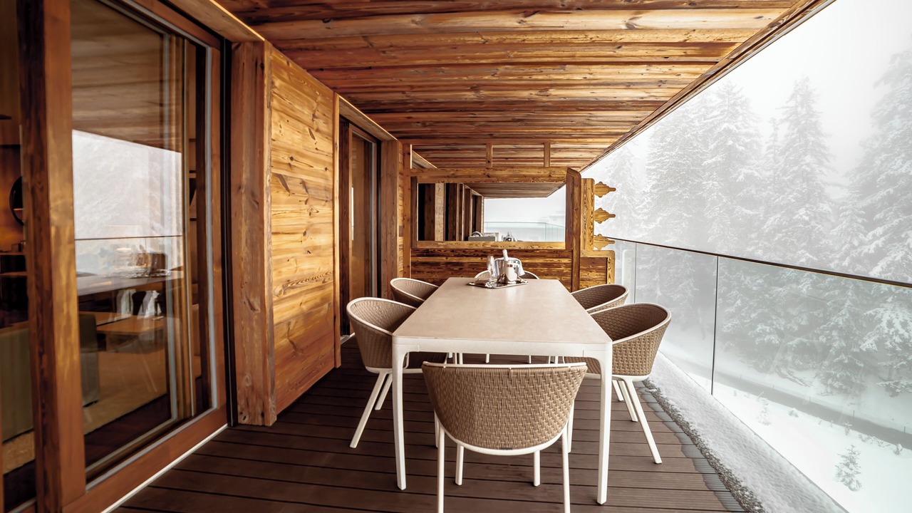 Photo of Patio Balcony in Lens