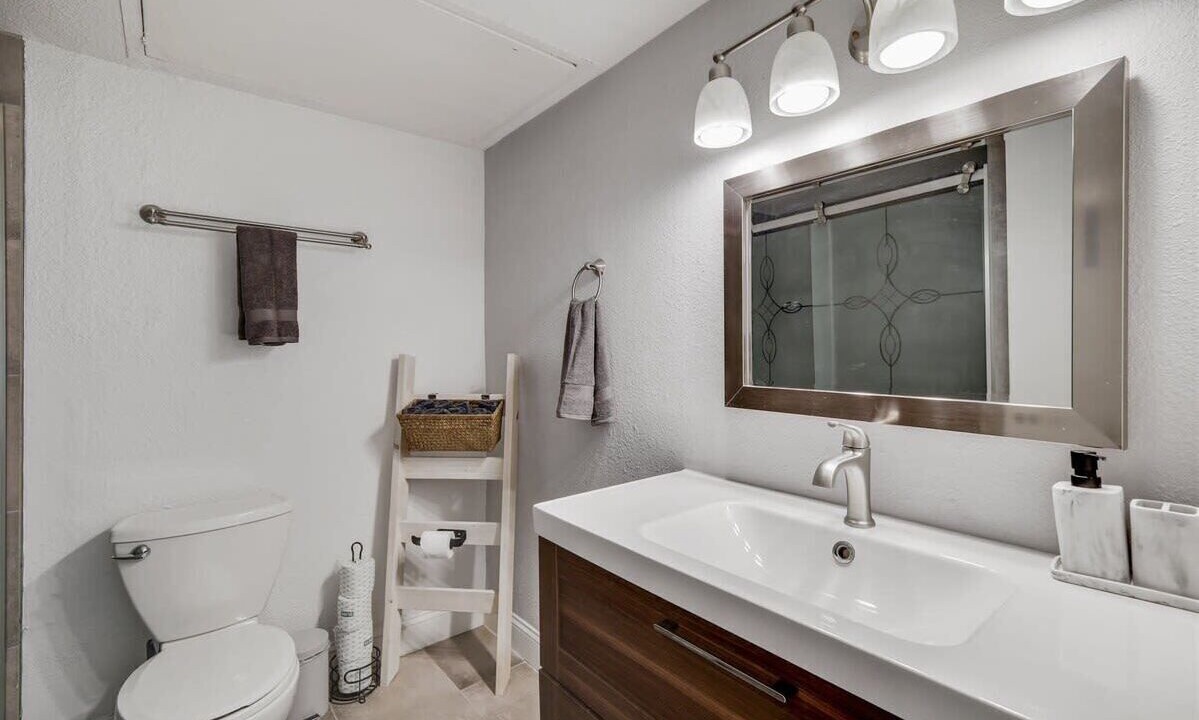 Photo of Bathroom in Far North Dallas
