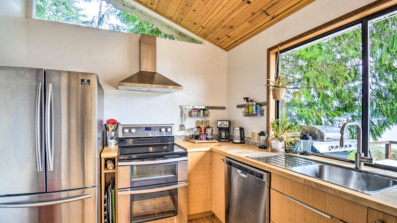 Photo of Kitchen in Lilliwaup