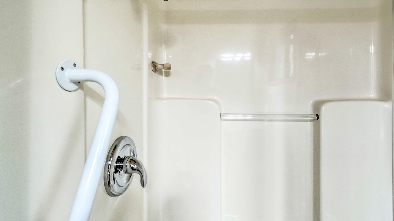 Photo of Bathroom in Lilliwaup