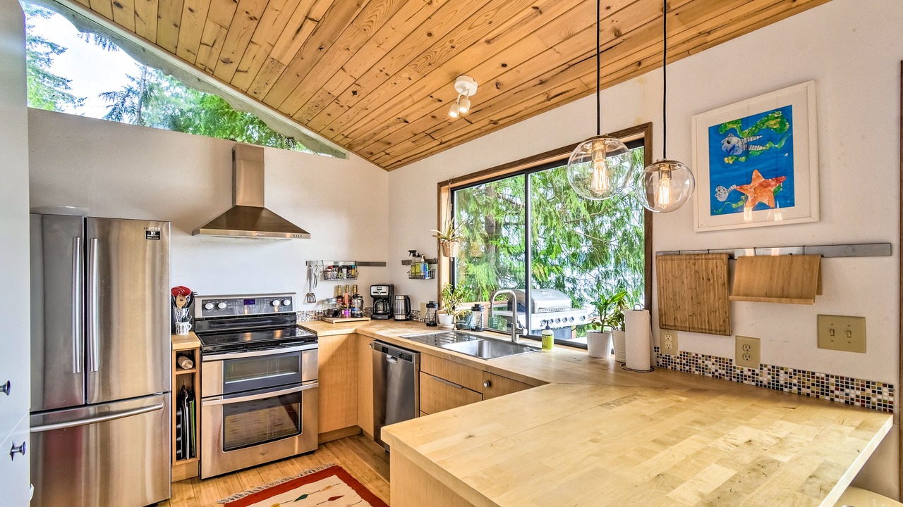 Photo of Kitchen in Lilliwaup