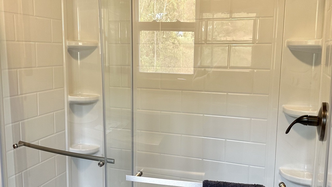 Photo of Bathroom in Wayne County