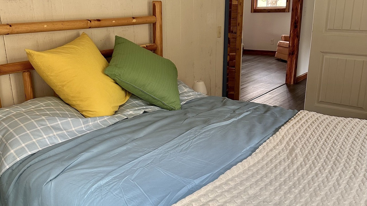 Photo of Bedroom in Wayne County