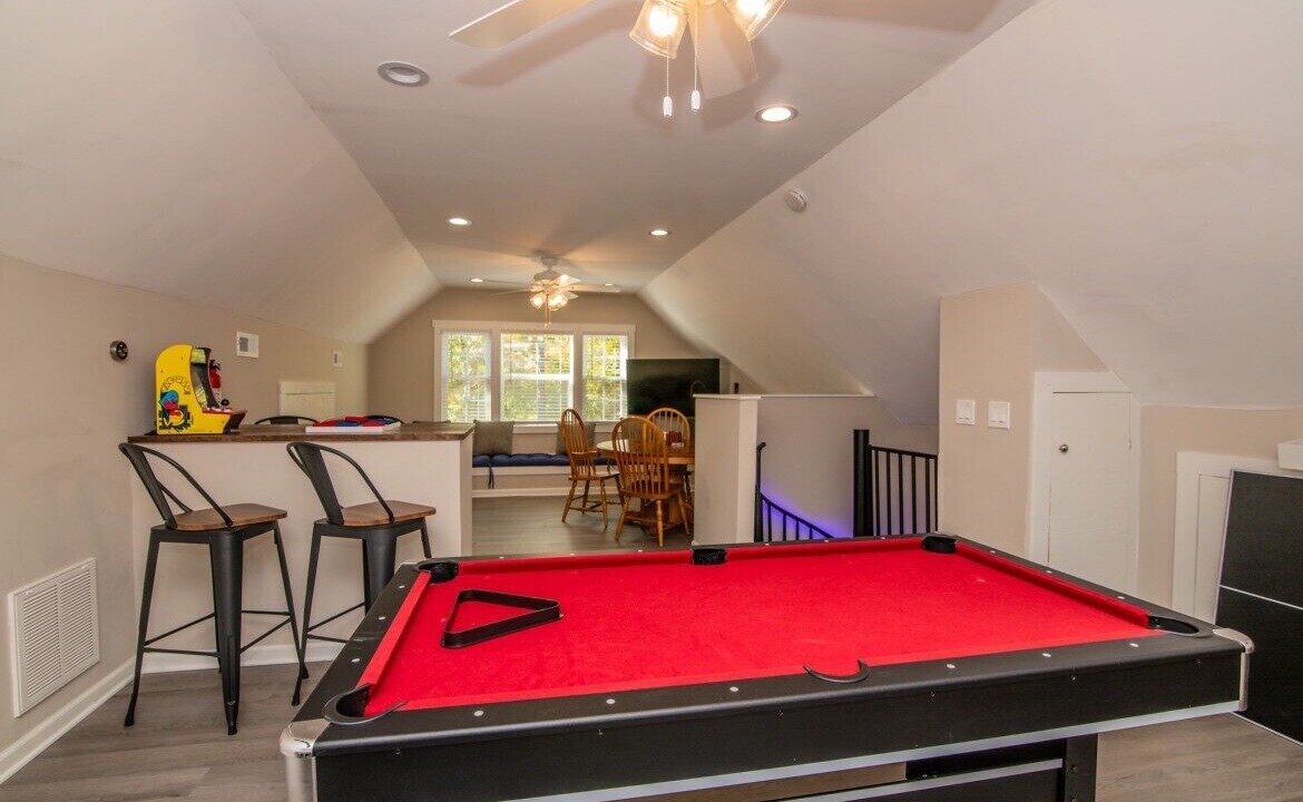 Photo of Bedroom in North Shore Acres