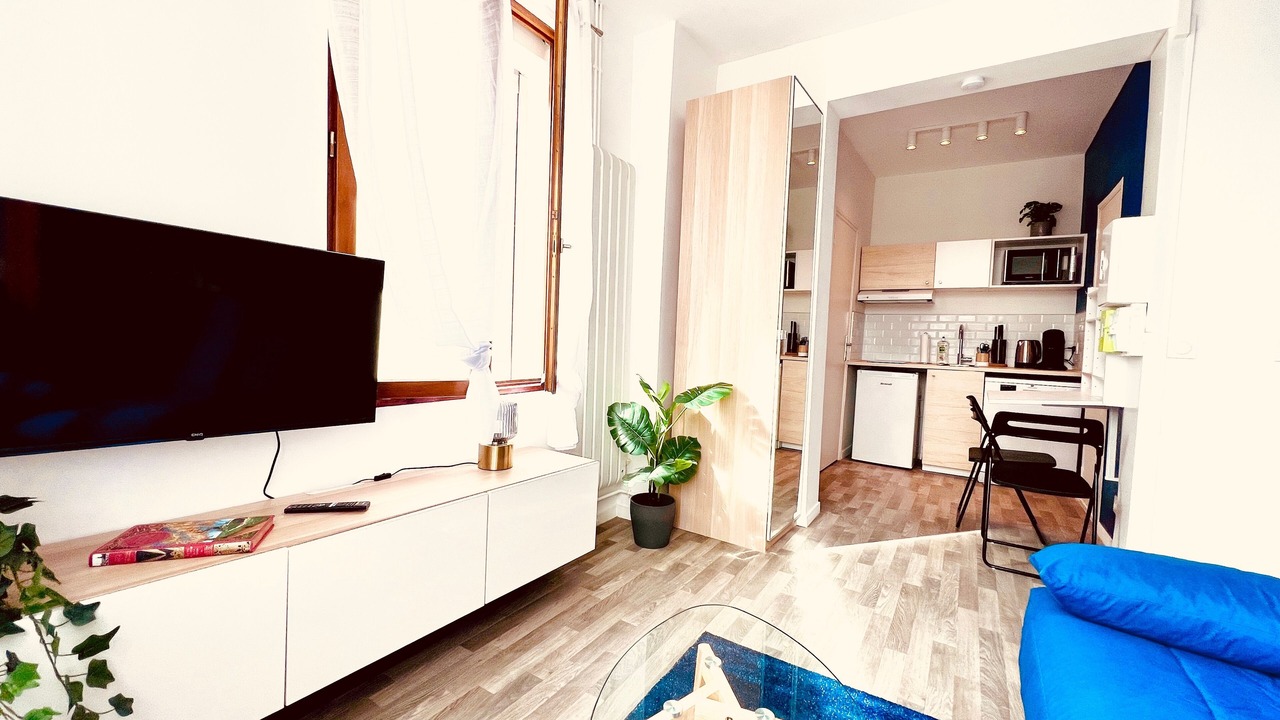 Photo of Livingroom in Saint-Honore - Jeanne d'Arc