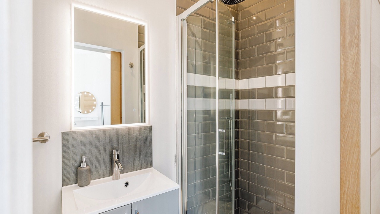 Photo of Others in Ellesmere