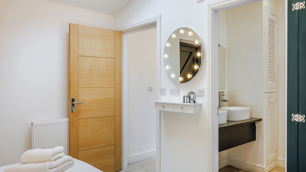 Photo of Others in Ellesmere