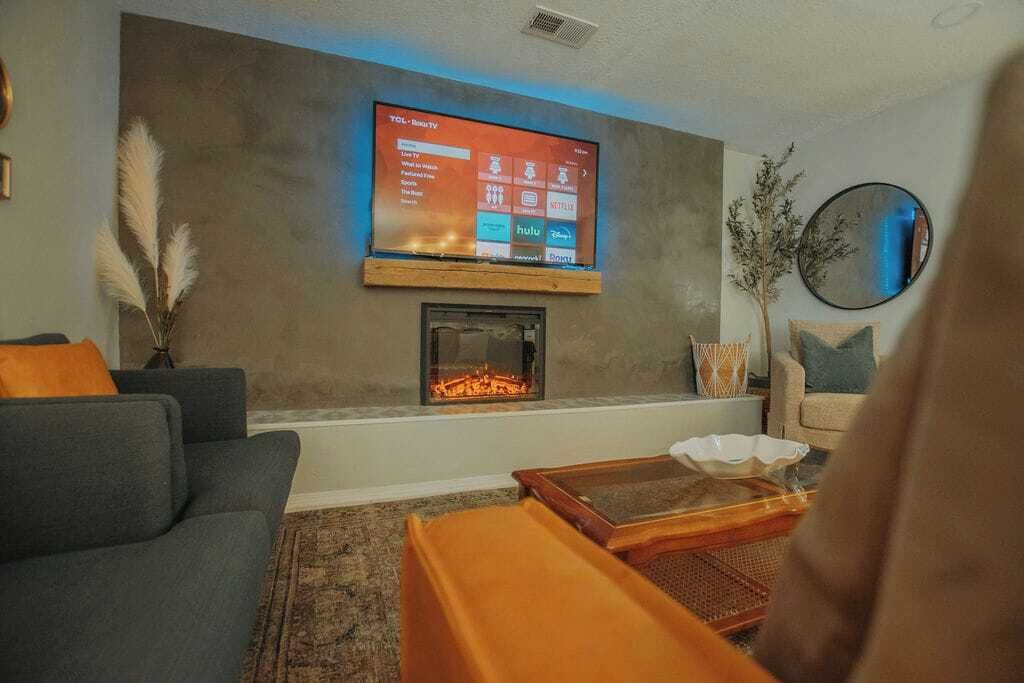 Photo of Livingroom in Westgate Heights