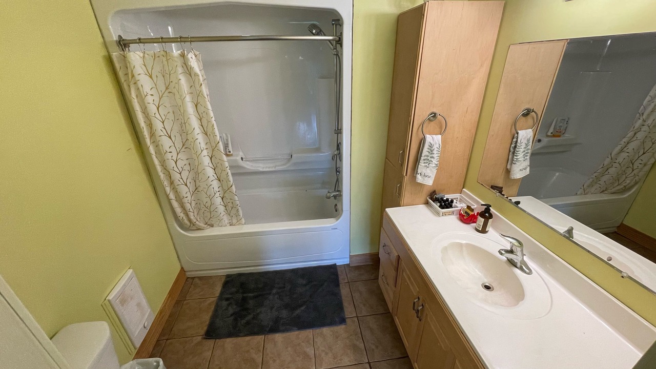 Photo of Bathroom in Dieppe