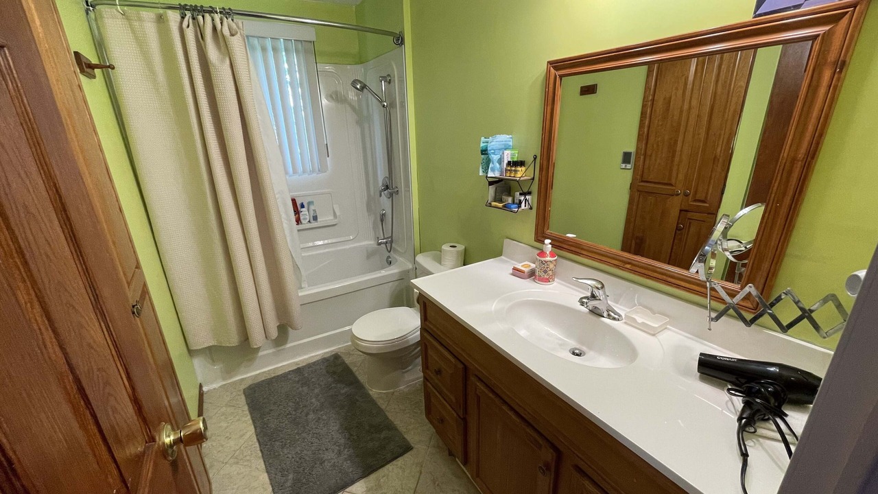 Photo of Bathroom in Dieppe