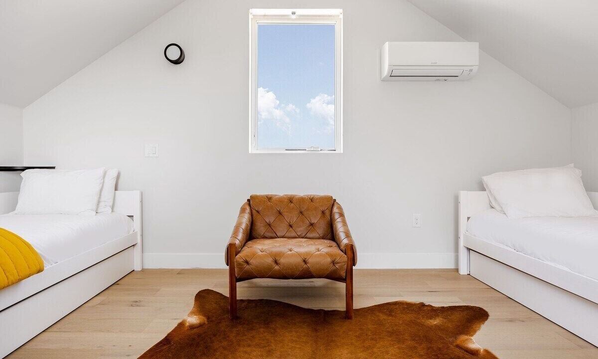 Photo of Bedroom in Blackshear-Prospect Hill