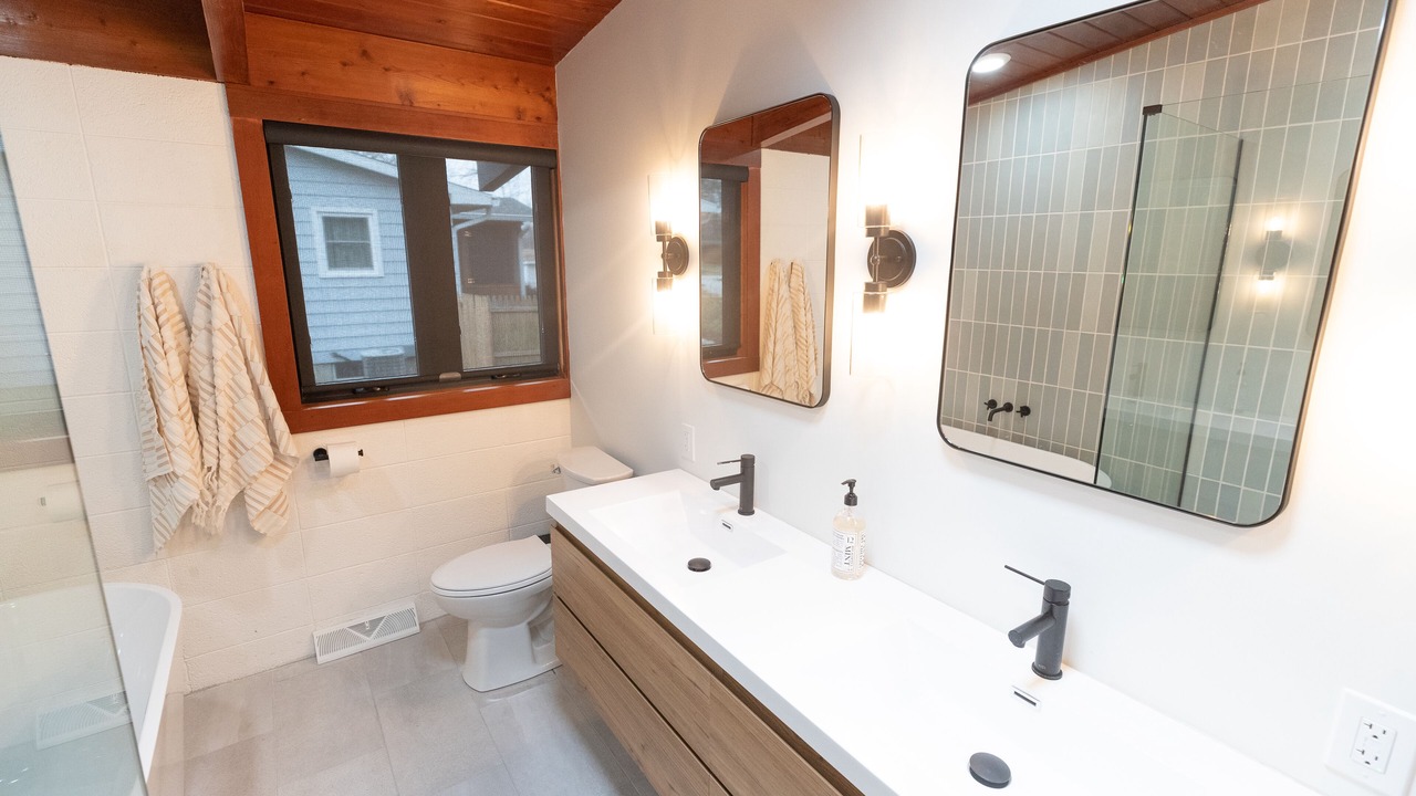 Photo of Bathroom in Ludington
