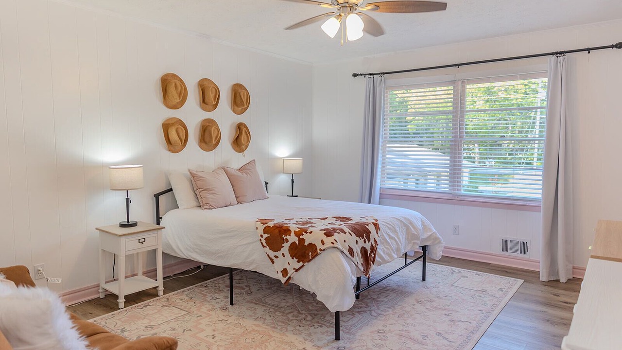 Photo of Bedroom in Covington