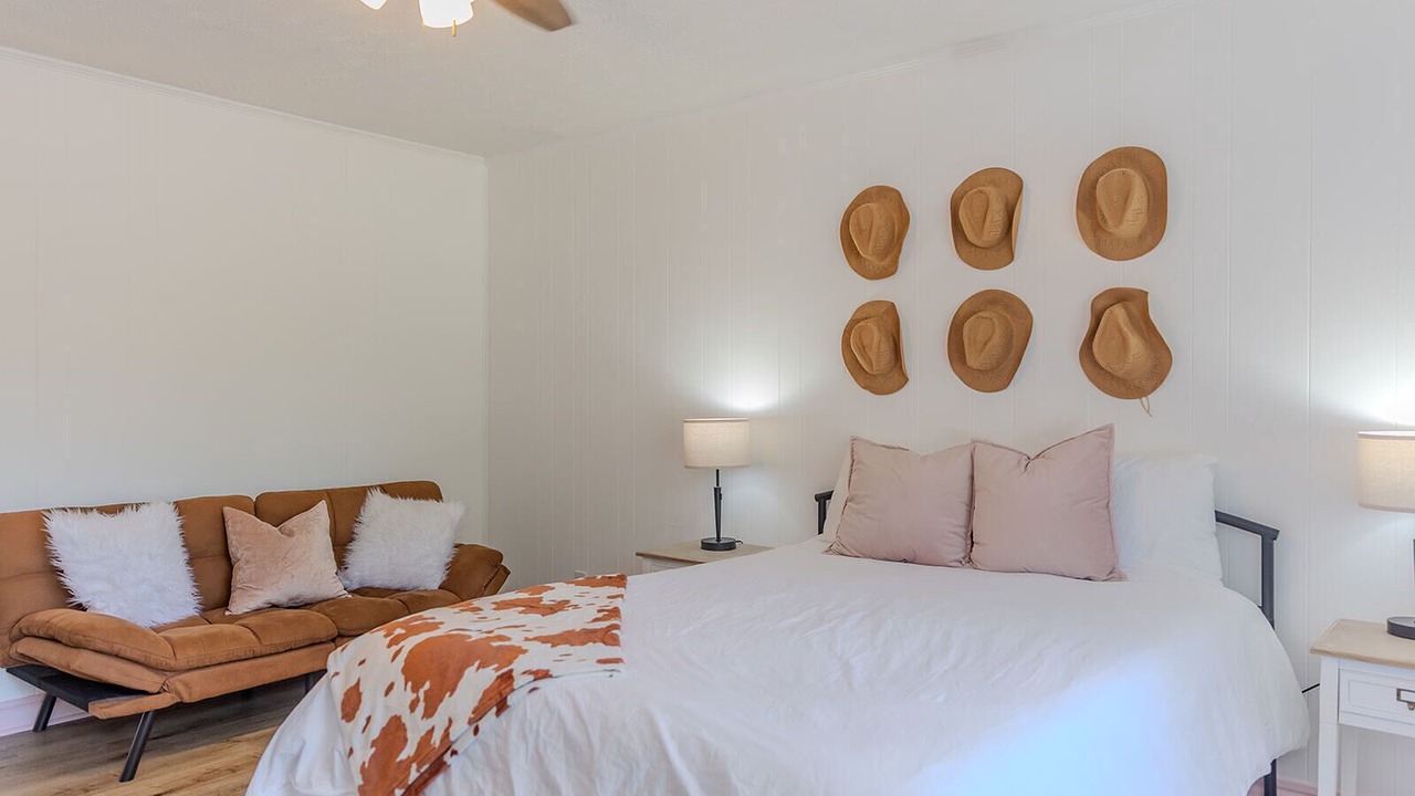 Photo of Bedroom in Covington