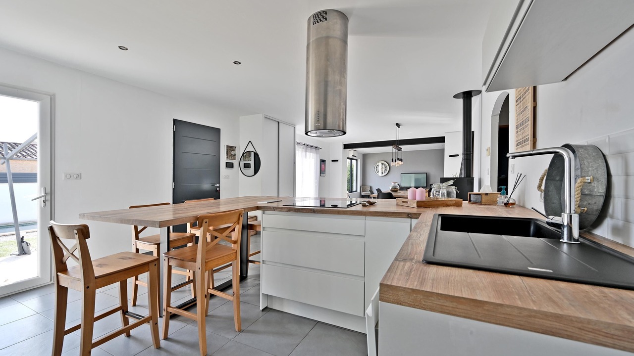 Photo of Kitchen in Tavel