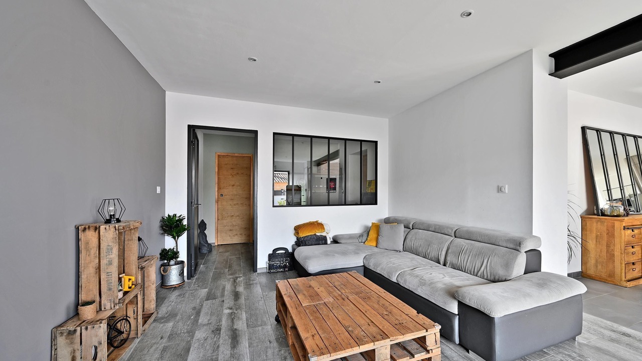 Photo of Livingroom in Tavel