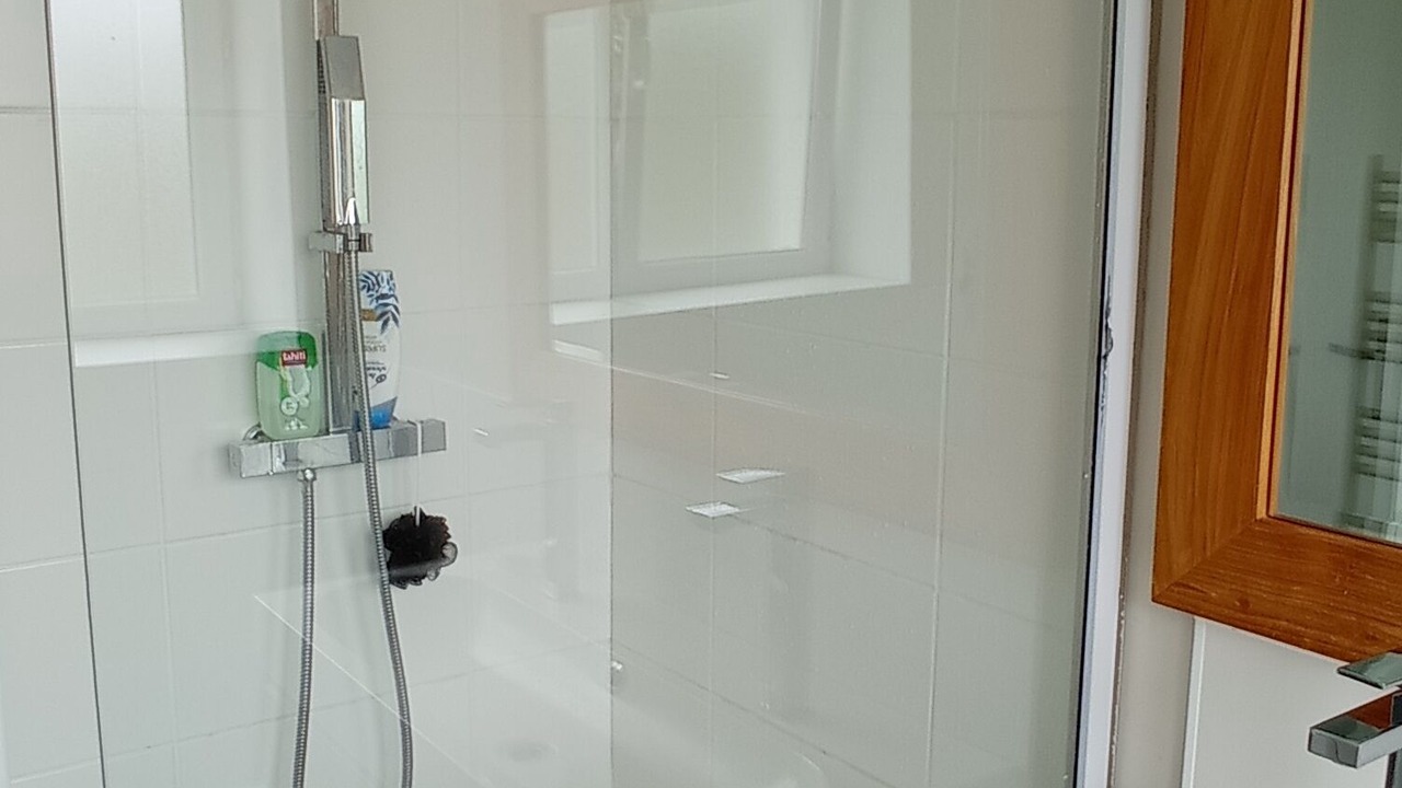 Photo of Bathroom in Logonna-Daoulas