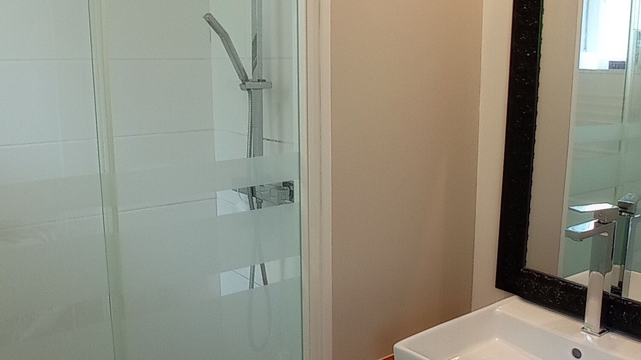 Photo of Bathroom in Logonna-Daoulas