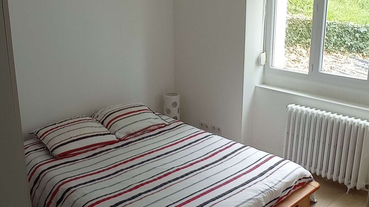 Photo of Bedroom in Logonna-Daoulas