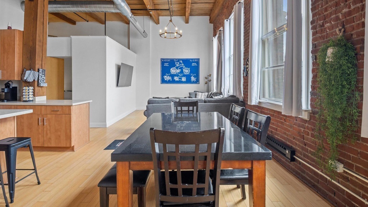 Photo of Bedroom in Wholesale District