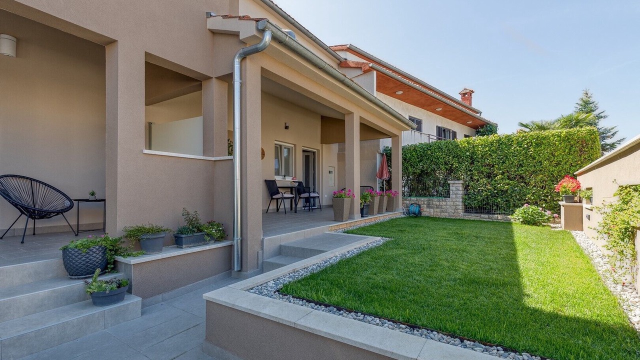 Photo of Patio Balcony in Gulici
