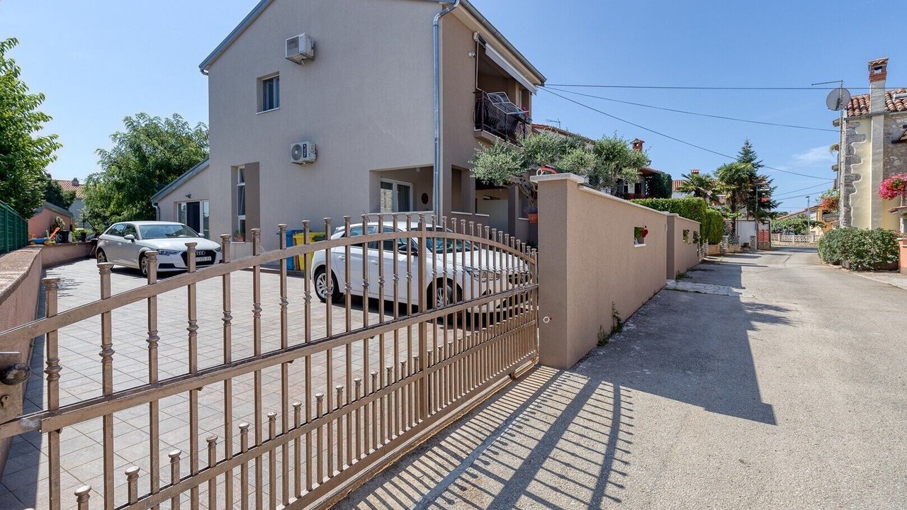 Photo of Outdoor in Gulici